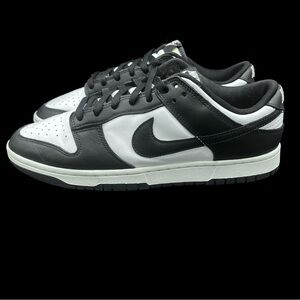 Nike Air Dunk low Panda Mens size 10